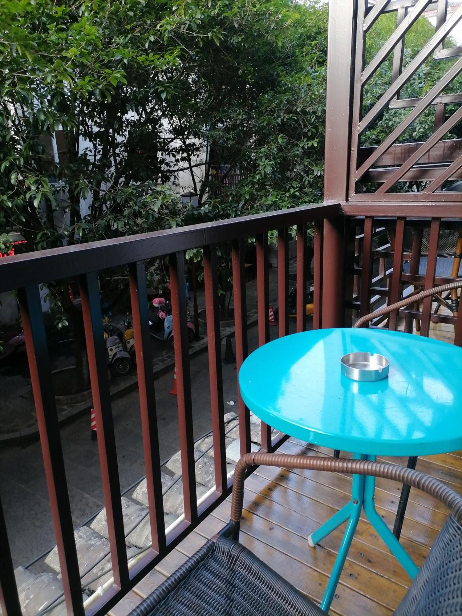 Lazzy Inn 陽朔 エクステリア 写真